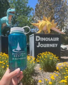 357387174_851793413214225_1049303992379709629_n water bottle