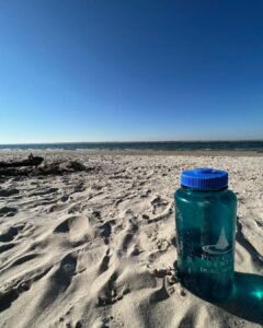 371762673_888180542908845_5850316723161784642_n water bottle